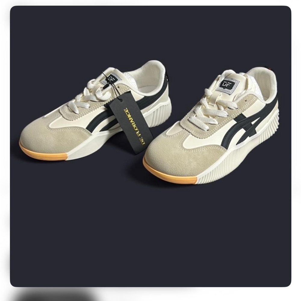 Casual Retro Sneakers in Beige with Black Stripes